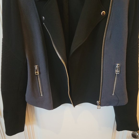 EUC Aritzia Wilfred Montesson Jacket - Picture 12 of 13